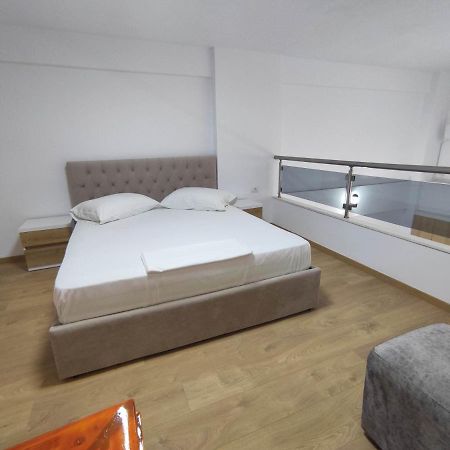 Rose Apartment Sarandë Eksteriør billede